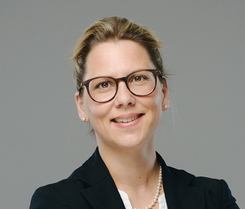 Dr. Julia Schröder